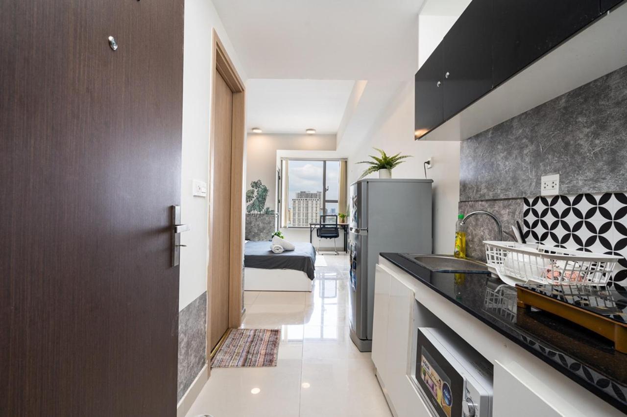 Moonlight Rivergate Apartment